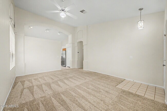 Building Photo - 1068 W Glenmere Dr