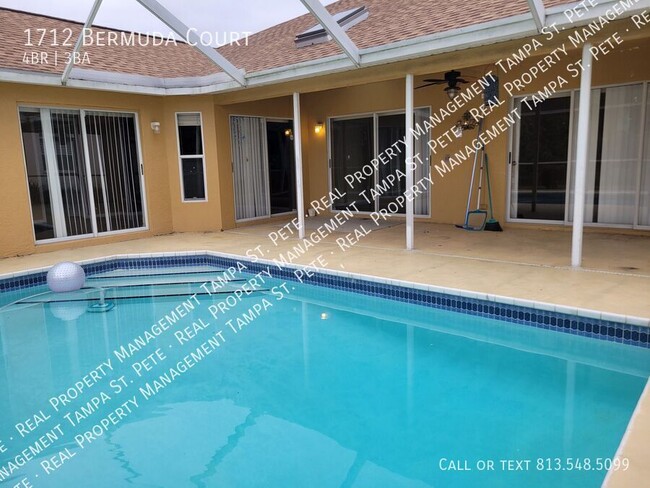 Building Photo - Safety Harbor POOL home - immediate move in