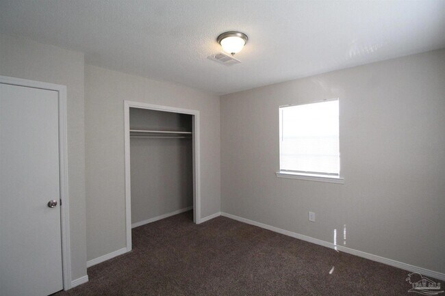 Building Photo - 10151 Guidy Ln