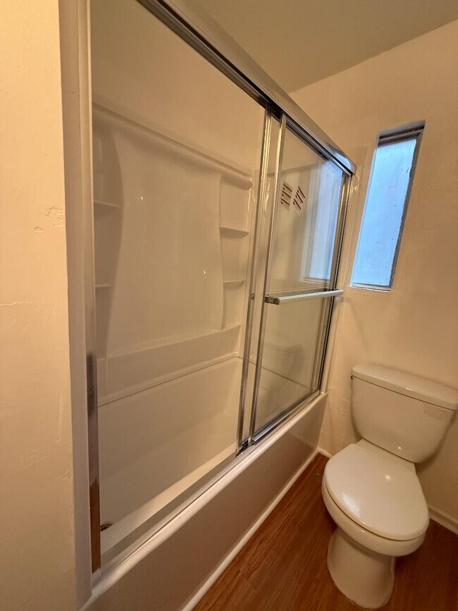 Building Photo - 767 Woodland Rd