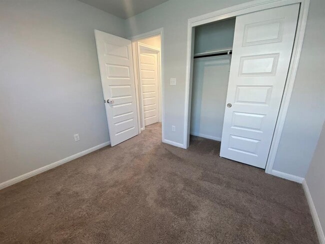 Building Photo - 2243 Oscar Eli Pl