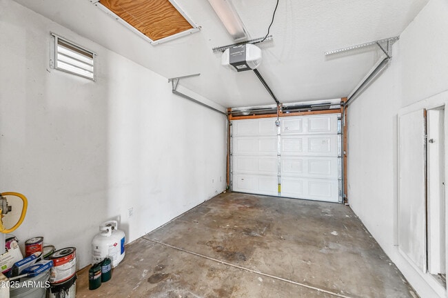 Building Photo - 3639 E Presidio Rd