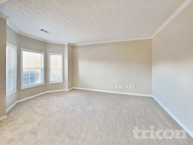 Building Photo - 1055 Crown Landing Pkwy