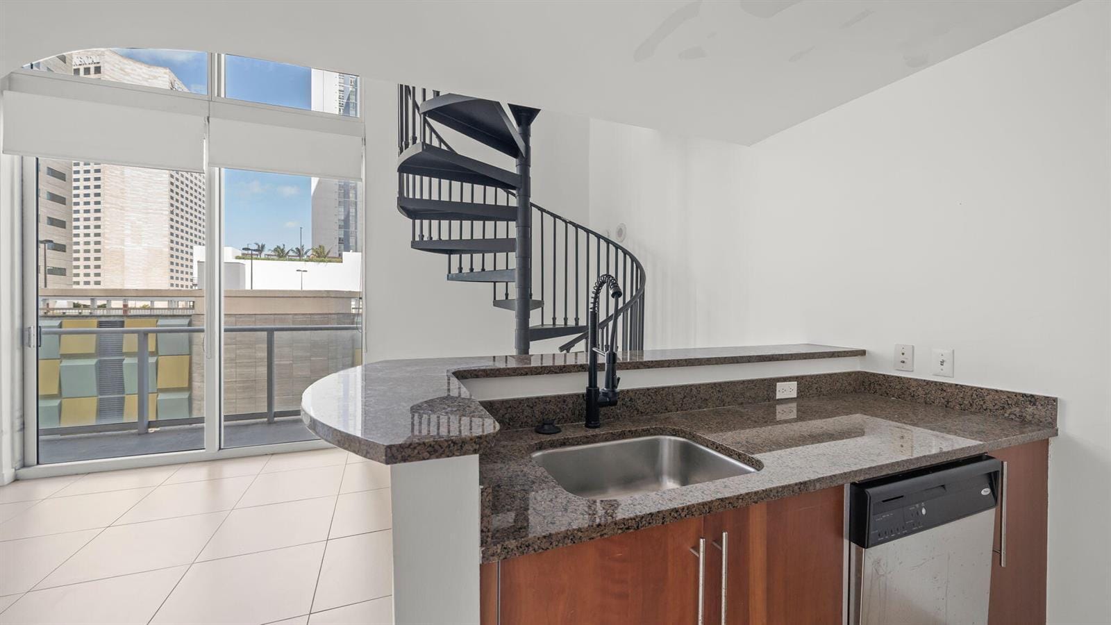 Building Photo - 300 S Biscayne Blvd