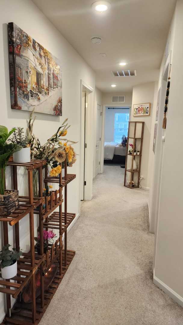 Building Photo - 529 Wolverine Dr