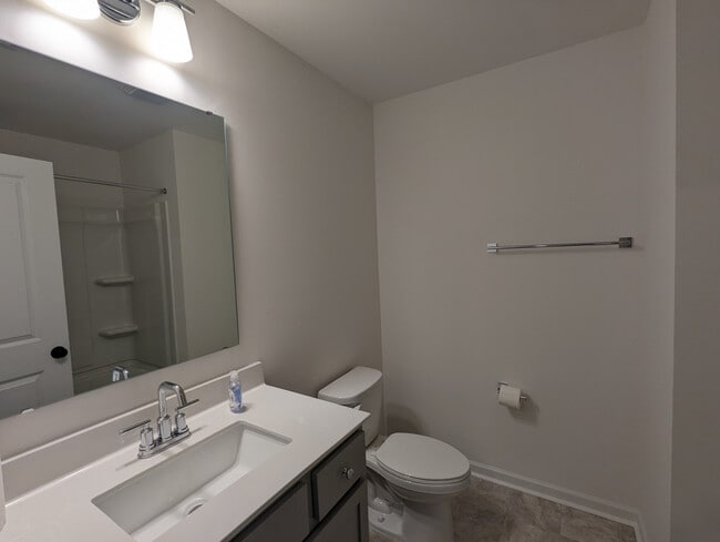 Building Photo - Room in Townhome on Pagebrook Lane