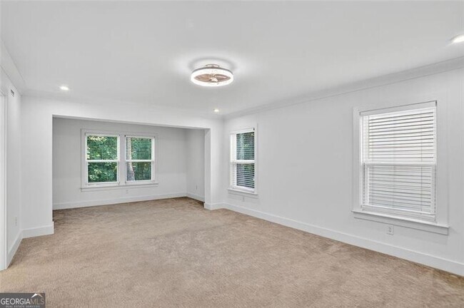 Building Photo - 608 Avondale Pk Cir
