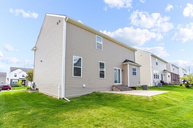 Building Photo - 286 Springview St