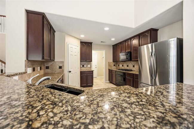 Building Photo - 950 Firthwood Ln
