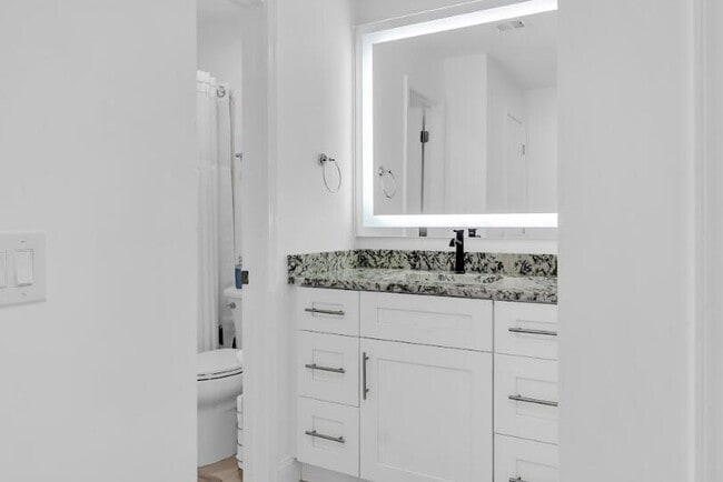 Building Photo - 4857 Dovewood Terrace