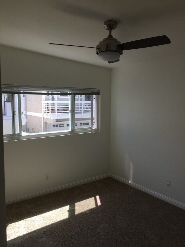 Building Photo - 117 N Lucia Ave