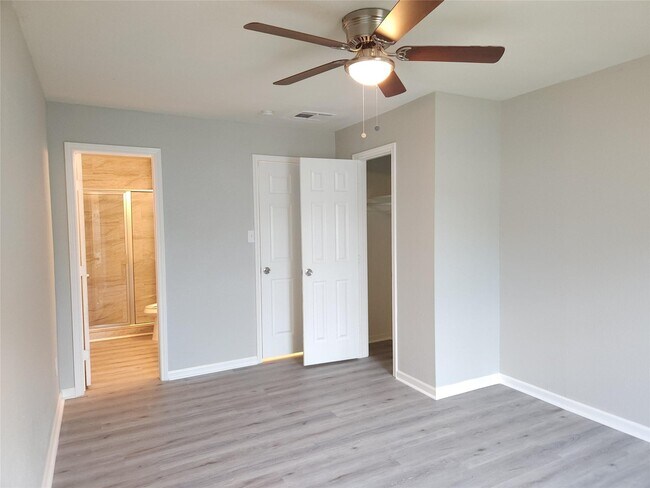 Building Photo - 6301 Anderson St