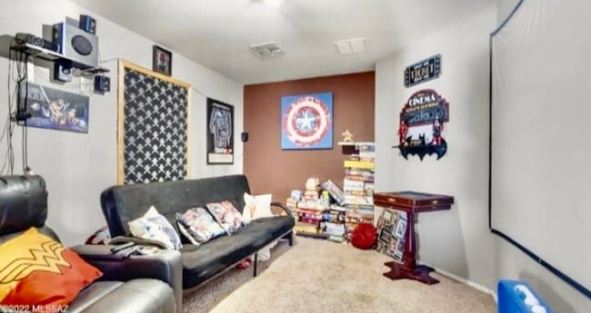 Building Photo - A cozy house with 3 beds and 2 bath in Coy...
