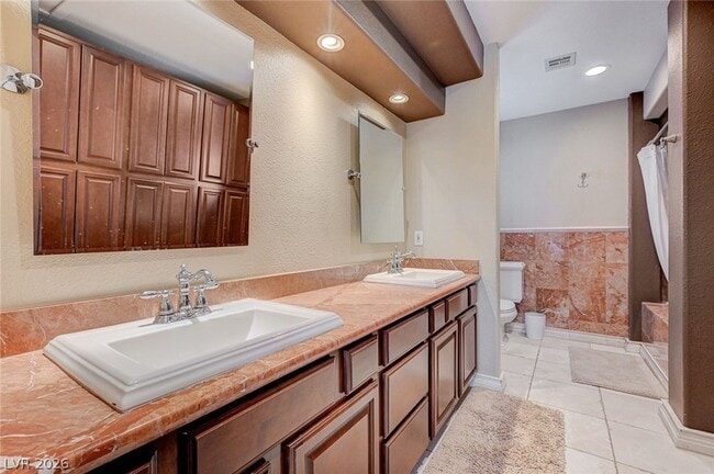 Building Photo - 3880 Leisure Ln