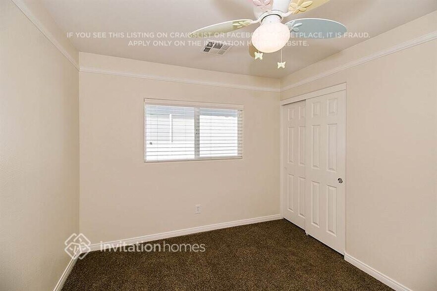 Building Photo - 7423 Scottish Castle Ave