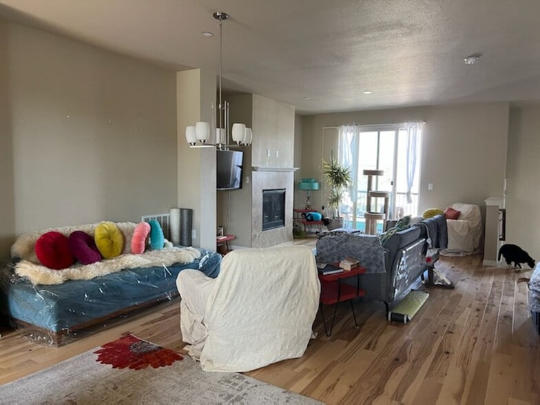 Building Photo - 1034 Griffith St