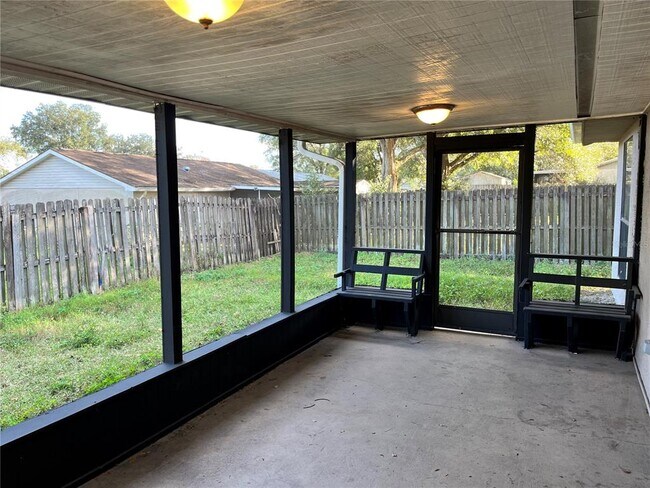 Building Photo - 1212 Piney Branch Cir