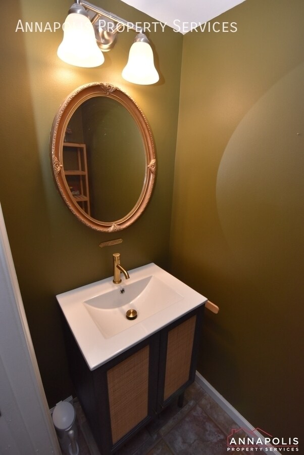 Building Photo - 1152 Neptune Pl