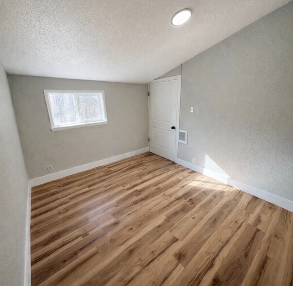 Building Photo - 1506 Palmer Ave