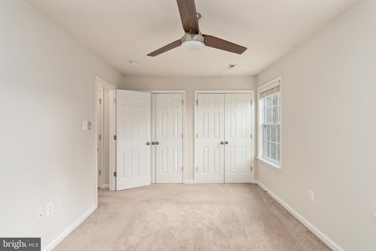 Master Bedroom - 1196 Holly St