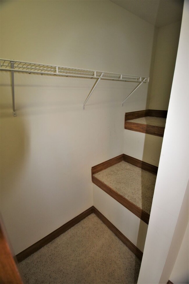Building Photo - 2 Bedroom - Dublin