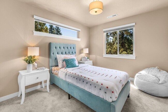 Building Photo - Brand New Stunning 3 Bed/2.5 Bath Townhouse-Old Farm District