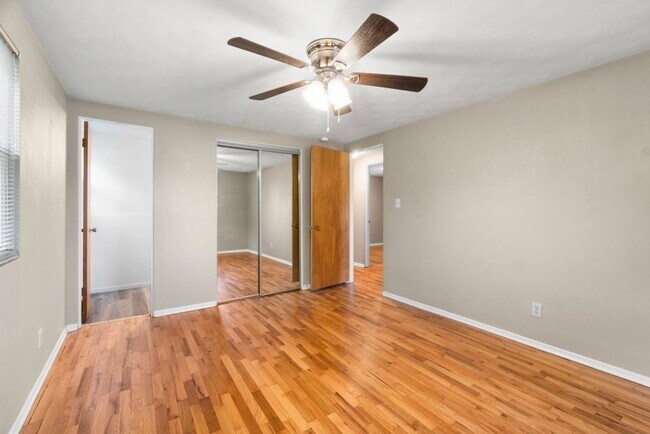 Building Photo - Beautiful House in Cape