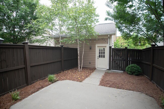 Building Photo - 1018 Rural Plains Cir