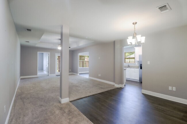 Building Photo - 16509 Lexington Ct