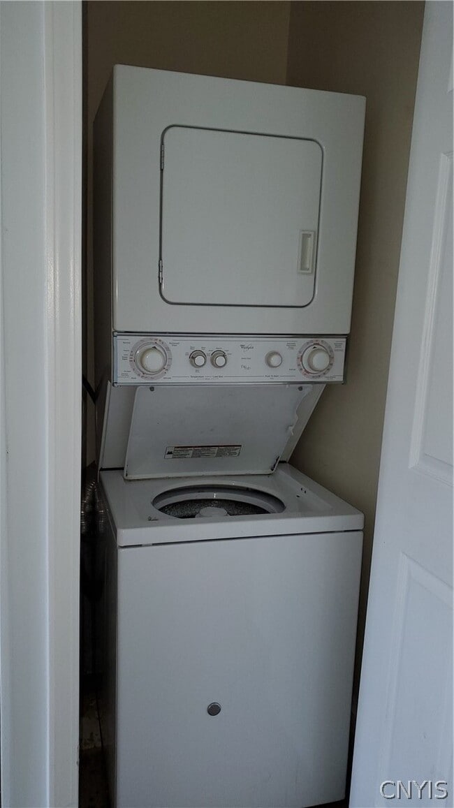 Building Photo - 114 Washington St