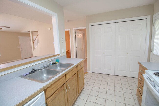 Building Photo - 5307 E Trikalla Dr