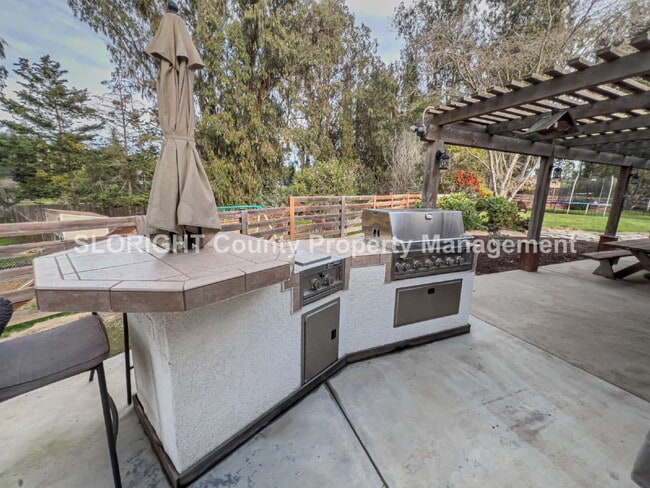 Building Photo - AVAILABLE FEBRUARY - Spacious Single-Story Home on 1 Acre in Nipomo - 3 Bed / 2 Bath