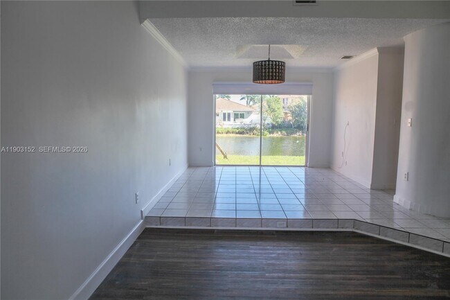 Building Photo - 985 NW 132nd Ct