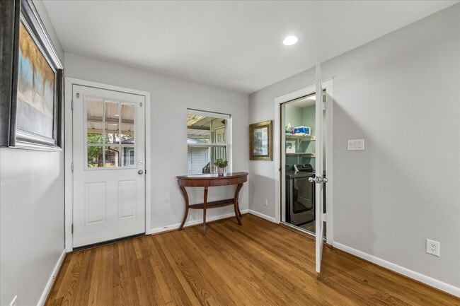 Building Photo - 510 S Belknap St