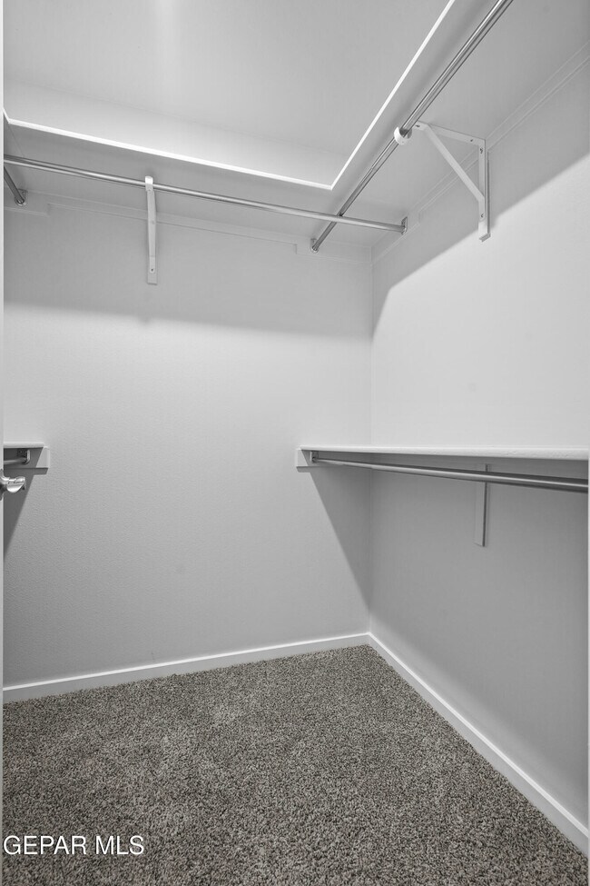 Building Photo - 7480 Rio Rimac Dr