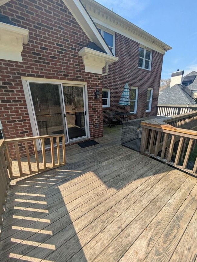 Building Photo - Four Bedroom Single Family Home in Hickory, NC!