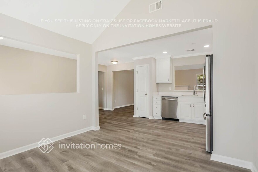 Building Photo - 5301 Sweetsprings Ln SW