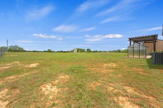 Building Photo - 153 McCrae Ln