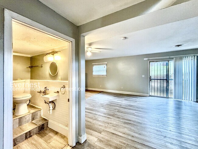 Building Photo - 3990 Arbor Pl Ln