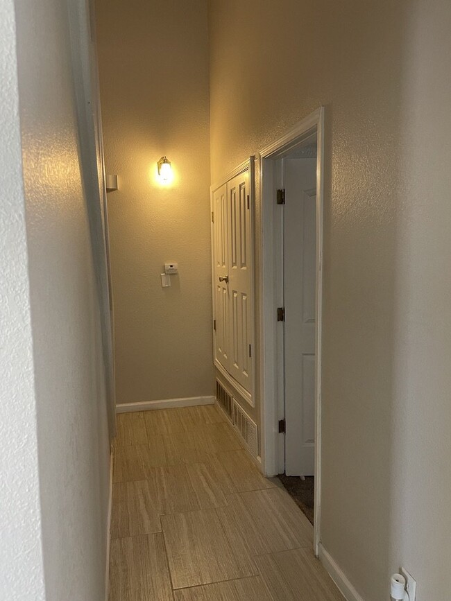 Building Photo - 4437 Loma Clara Ct