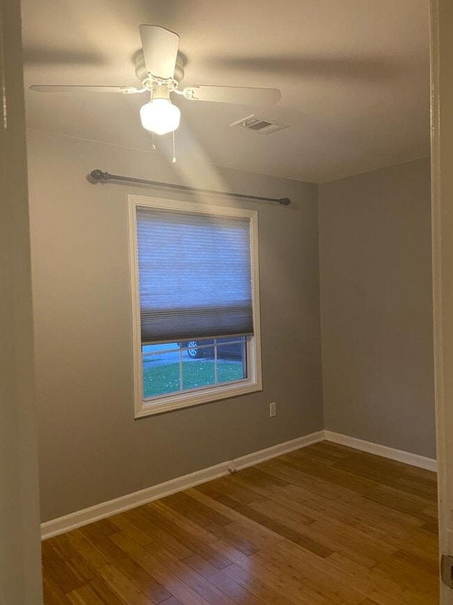 Building Photo - 3533 Alamosa Dr
