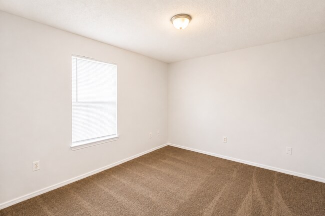 Building Photo - 3BR Pensacola Home Near Blue Wahoos Stadium & Fenced Backyard!