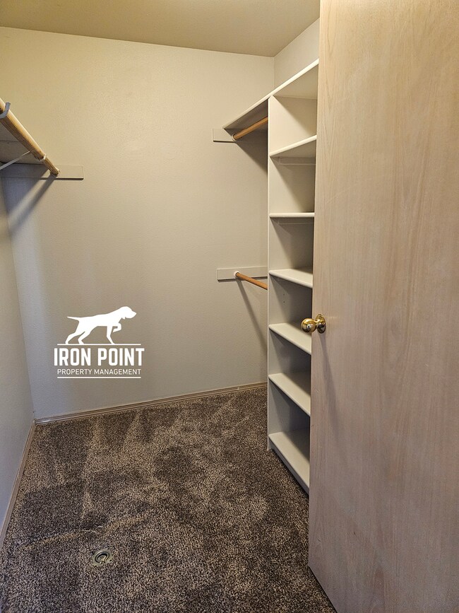 Building Photo - DAL584