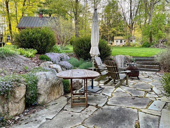 Building Photo - 19 Mill Ln