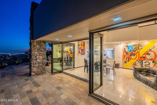 Building Photo - 7044 N Hillside Dr
