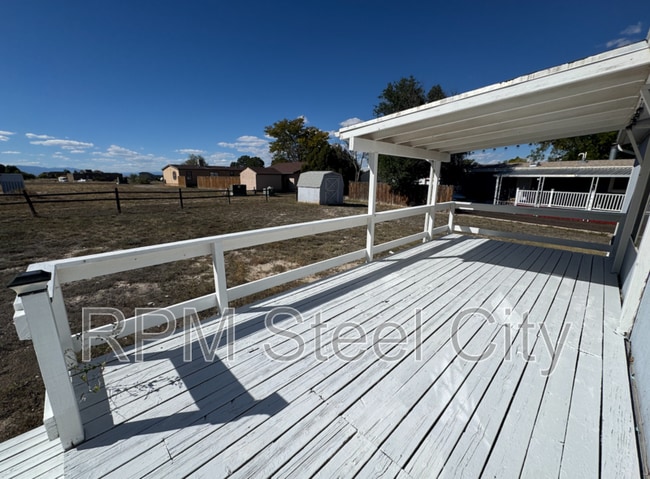 Building Photo - 957 S Saki Dr