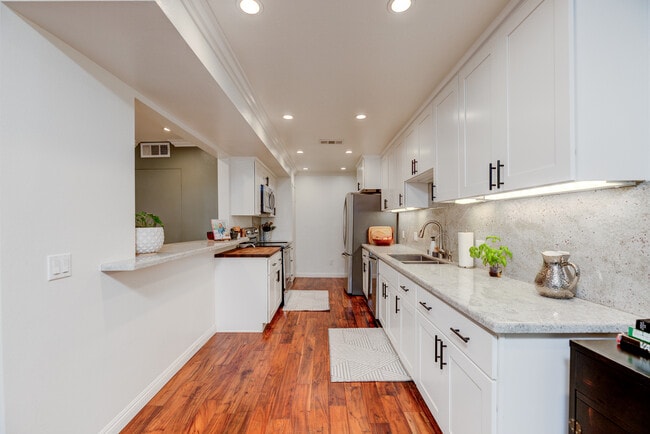 Building Photo - 8828 Pershing Dr