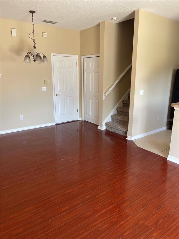 Building Photo - 2520 Retreat View Cir