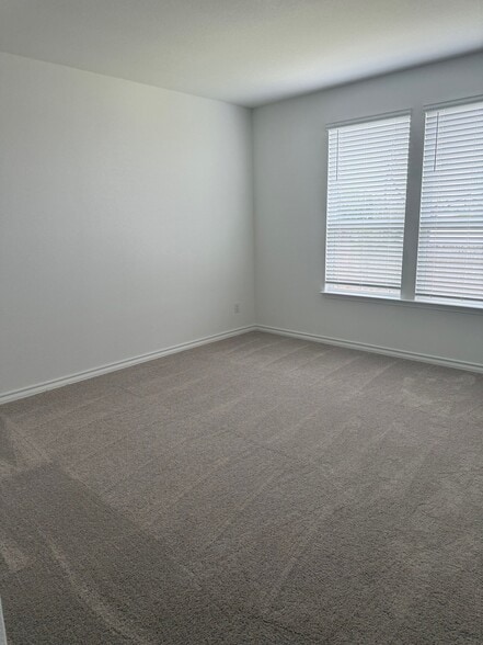 Building Photo - 1696 Quiet Teal
