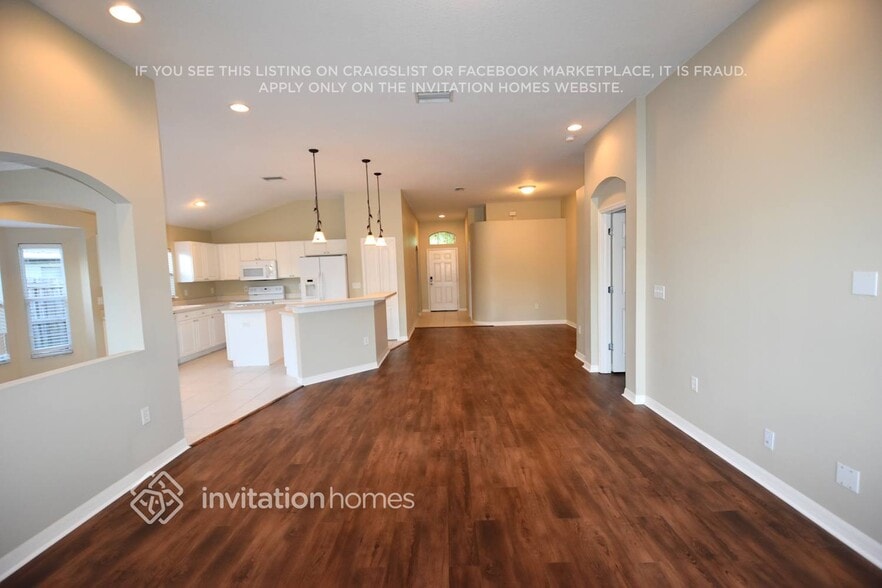 Building Photo - 12711 Standbridge Dr